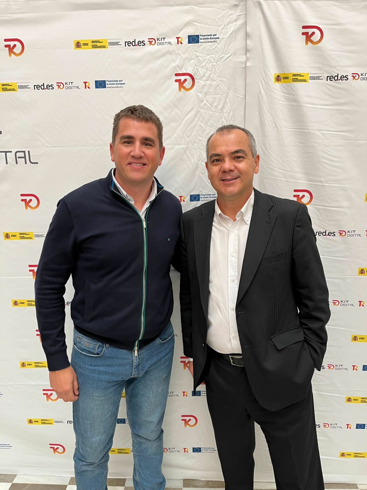 David Con Antonio Sarabia Kit Digital 1