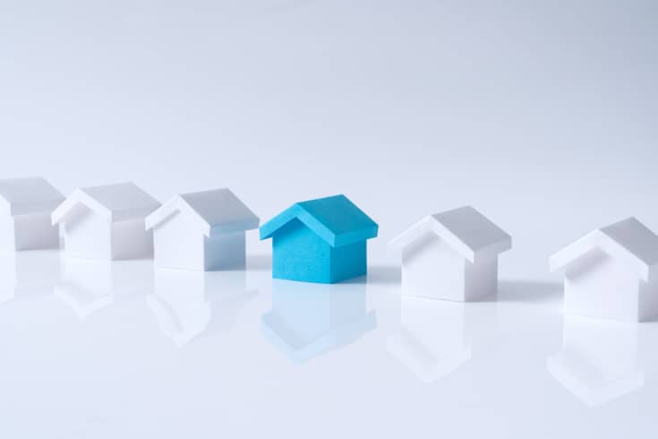 Di adiós a los selfies y opta por una fotografía corporativa de calidad Fotografía Corporativa Para Mi Empresa Transmite Quién Eres Y Cómo Lo Haces Selfie Inmoviliaria